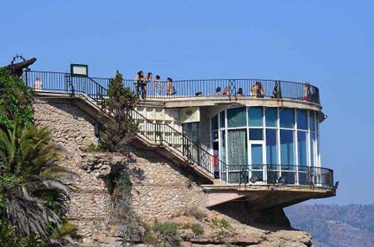 Nerja Center Apartment With Sea View ภายนอก รูปภาพ